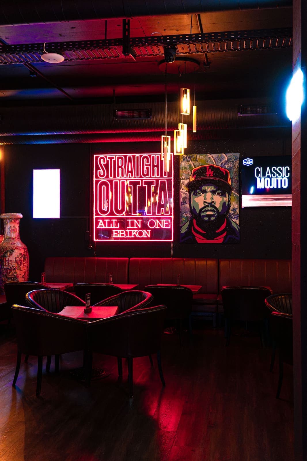 Ambiance at the All in One Bar